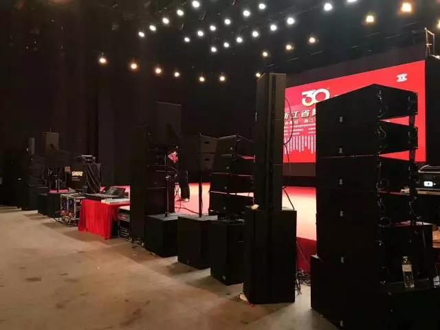 浅论舞台香蕉视频在线网址的艺术性和作用