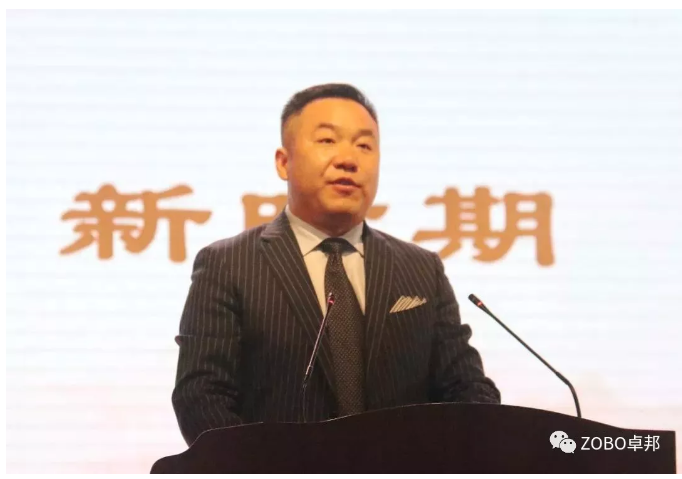 香蕉视频色版董事长张新峰应邀出席漯河职业技术学院办学20周年校庆大会
